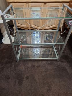 30x16x32 3 tier glass display shelves