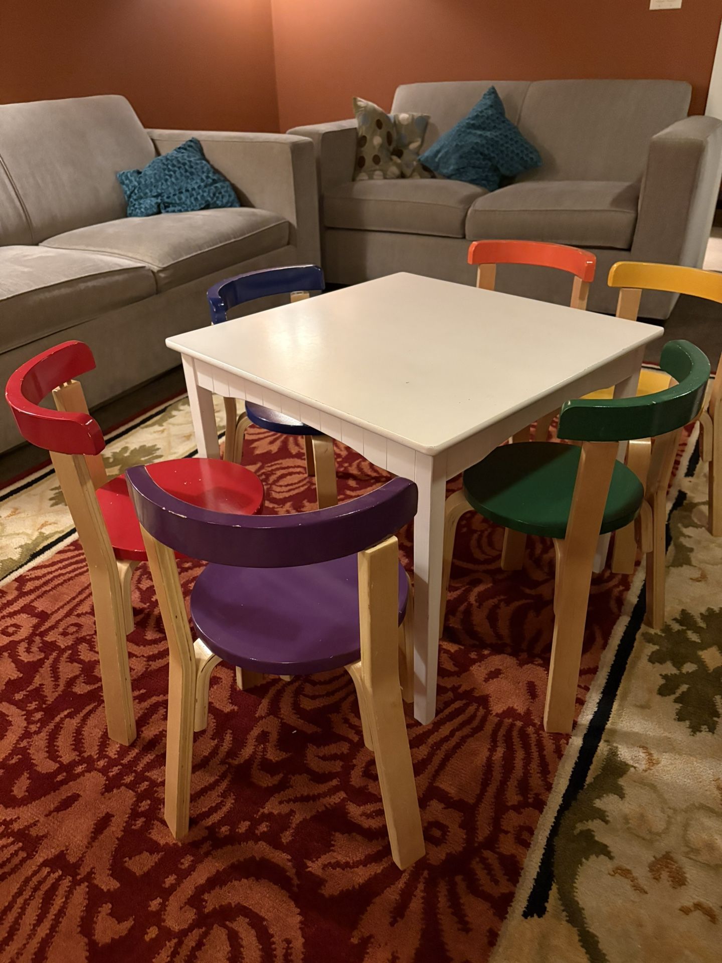 KidKraft Table And 6 Chairs