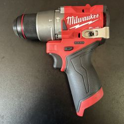 Milwaukee M12 1/2in Hammer Drill/Driver