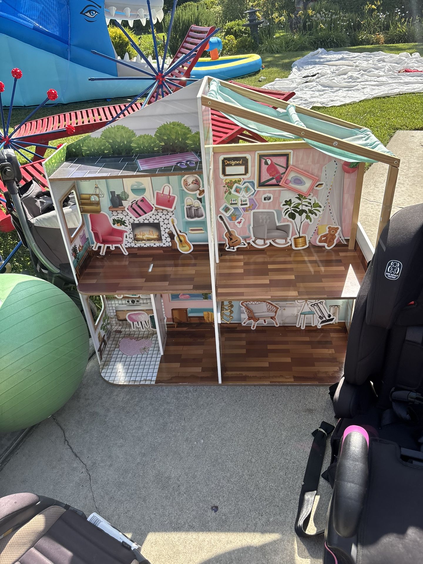 Doll House - Monrovia