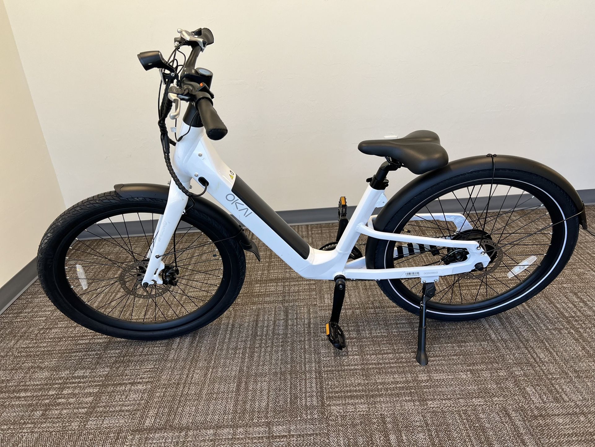 OKAI - Stride Electric Bike w/ 40 Miles Max Operating Range and 25 mph Max Speed