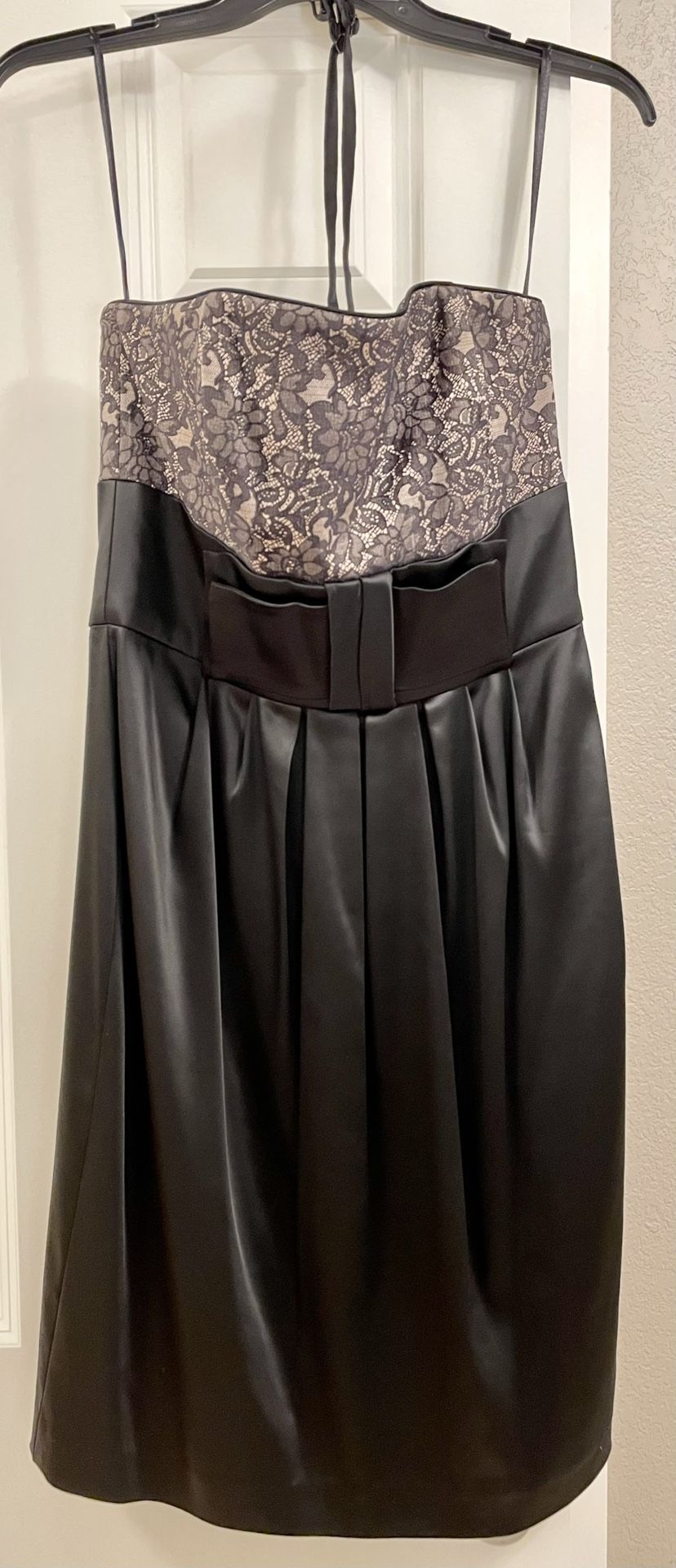 Like New White House Black Market Dress Size 6