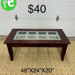 Coffee Table with Glass Piece