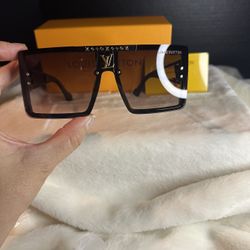 Sunglasses 