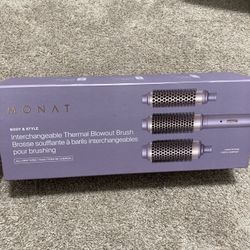 Monat Blowout Brush 