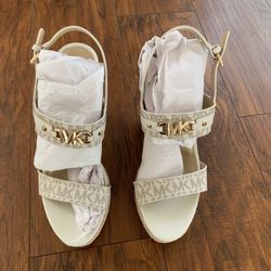 MICHAEL KORS FARRAH WEDGE