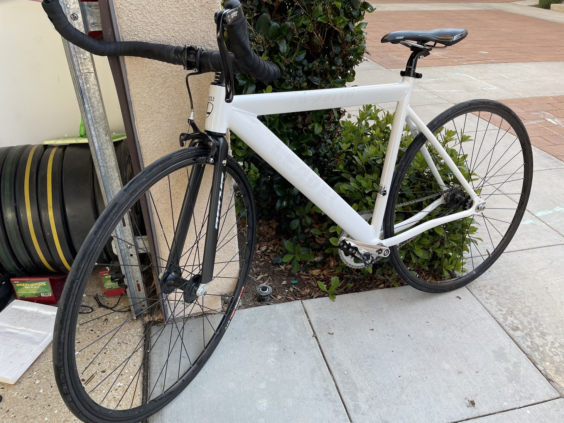 Leader 721tr 51cm Bike for Sale in Irvine, CA - OfferUp