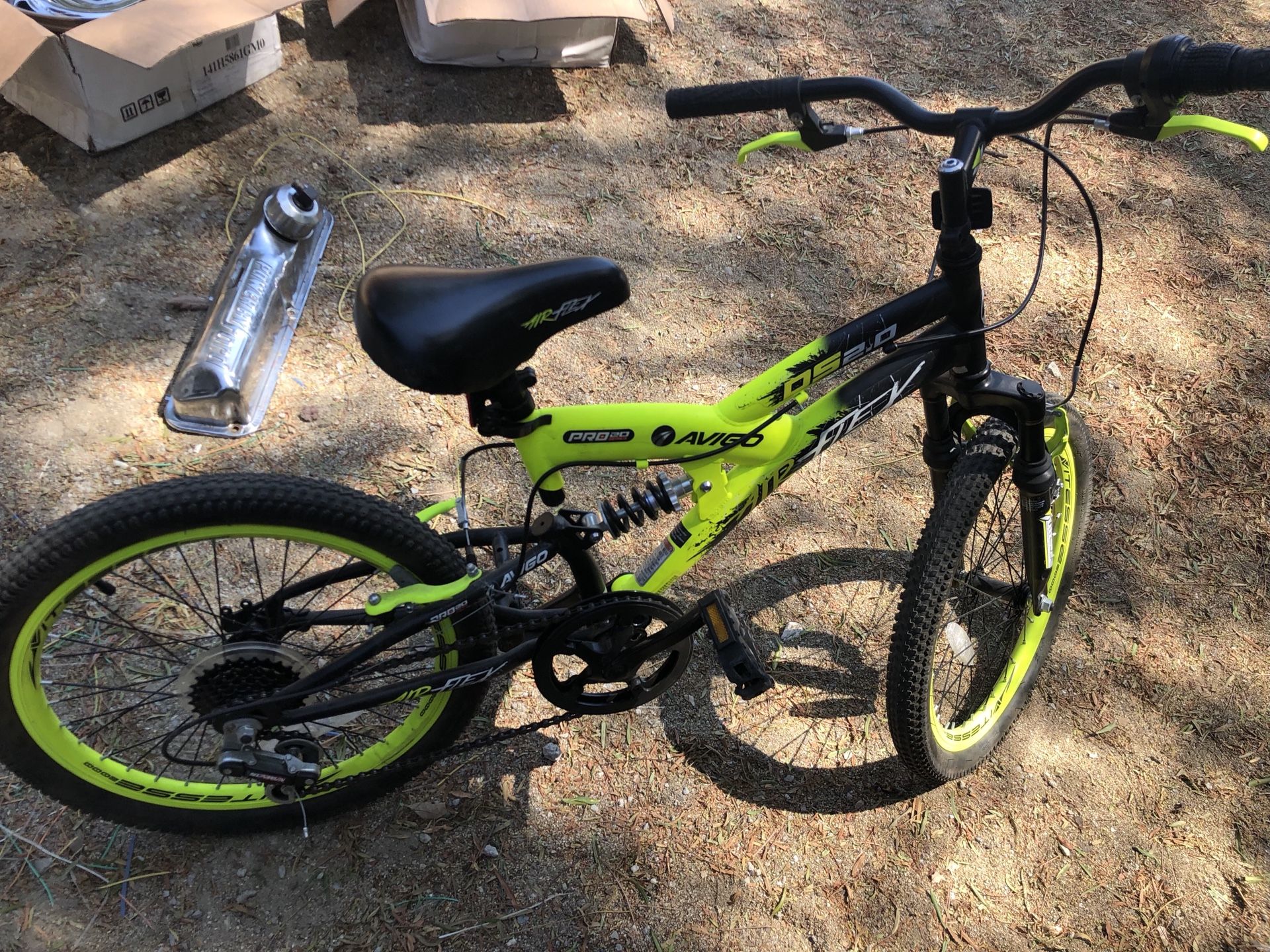 Avigo boys bike hotsell