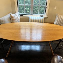 Mid Century Oval Solid Wood Dining Table 