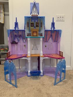 Doll house for sale