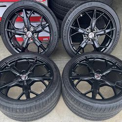 Chevy Corvette C8 Trident Factory Wheels Tires