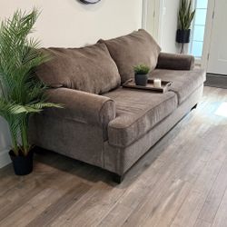 Grey Couch (FREE Delivery!🚚)