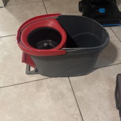 Small Buke W Mop Ringer  W Mop Or W Out Mop