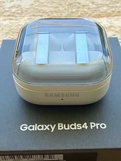 Samsung Galaxy Buds 4 Pro Mint Condition