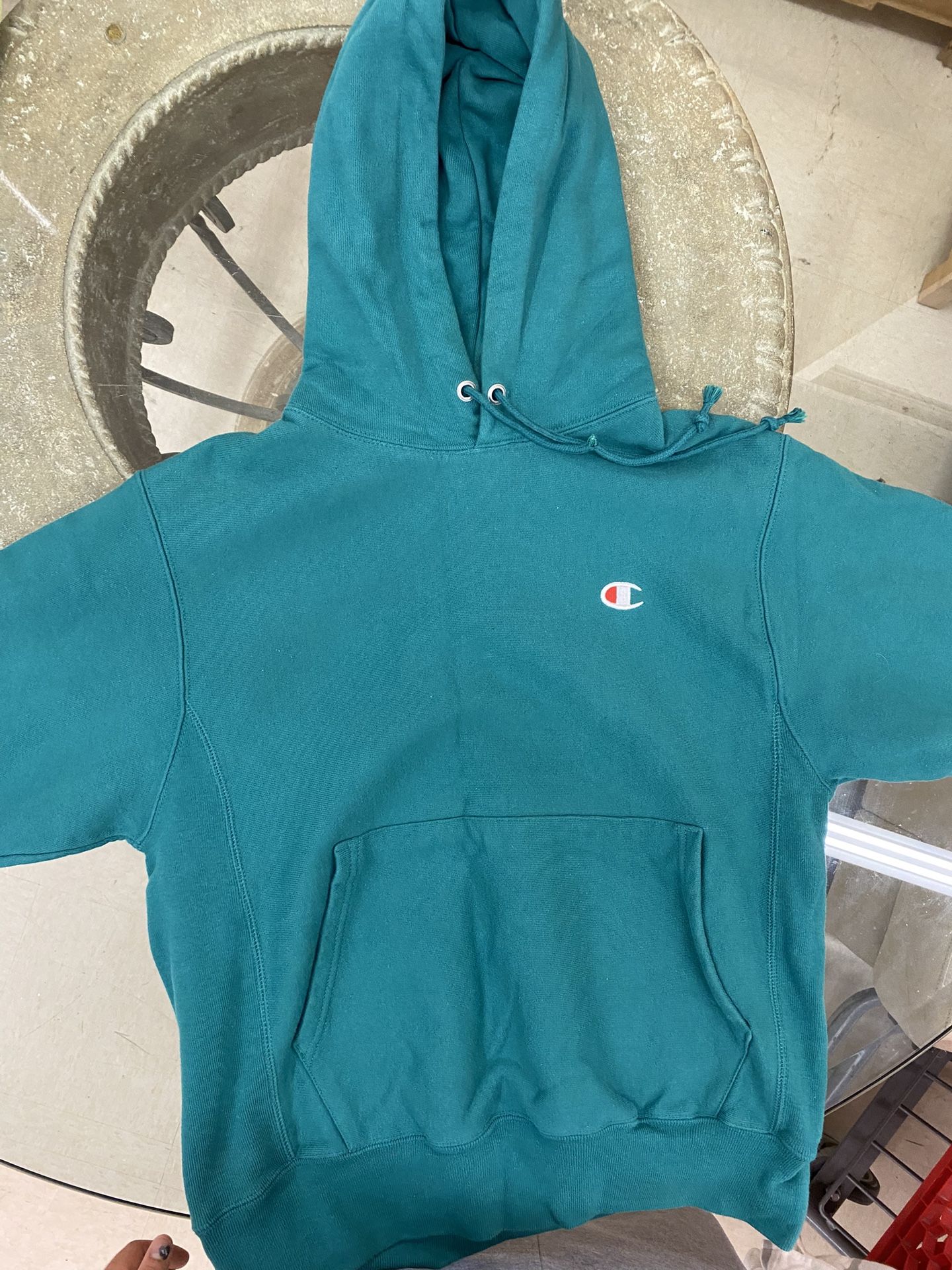 Green champion hoodie S