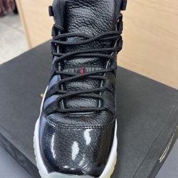Air Jordan 11 Retro Big Kid Size 4