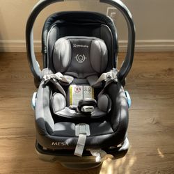 Uppababy MESA Infant Car Seat And Base