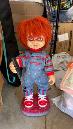 Animated chucky doll