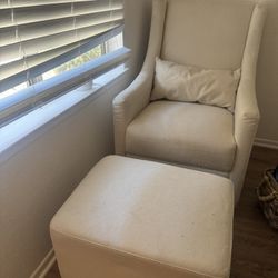 Babyletto Swivel Glider