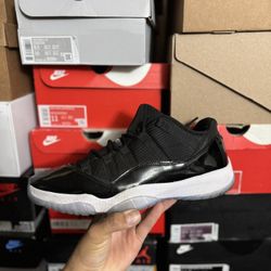 Jordan Space Jam 11 Low size 11 USED But Clean