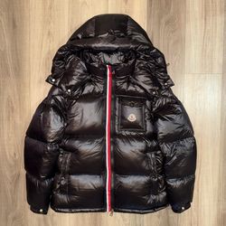 MONCLER 