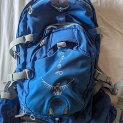 As New Osprey Manta 20 Backpack Day Bag Pack Hydration Compat Hiking Running Camping Travel Gregory Columbia Ultralight Framed Vented Back Small REI 