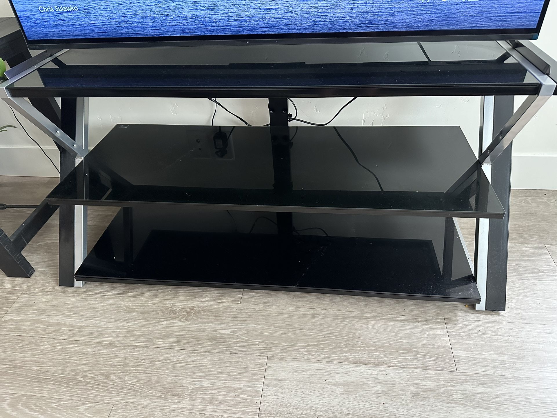 TV Stand : 3-in-1 Display System 