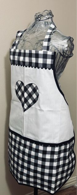 Black and White Buffalo Checkered Kitchen Apron
