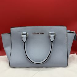 Micheal Kors Purse