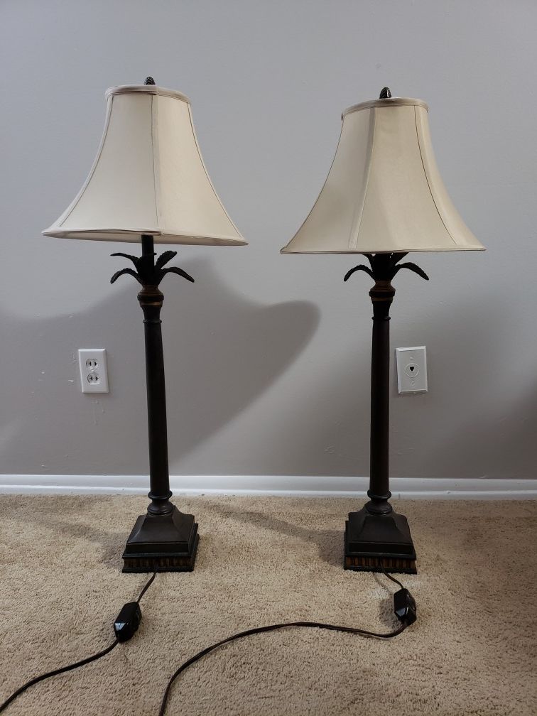 pair of beautiful metal lamps!!!