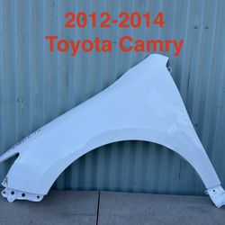 2012-2014 Toyota Camry Driver Side Fender OEM