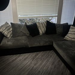 Black/Grey Sectional 