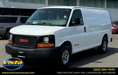 2006 GMC Savana Cargo Van