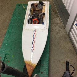 Big 1/4 scale 52 inch RC Boat 2Stroke Gas Motor 50Mph Fast Hustler Boat Prather Outdrive Flex Shaft needs Reassembled and Paint Front was redone with