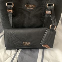 GUESS PURSE AND WALLET $150