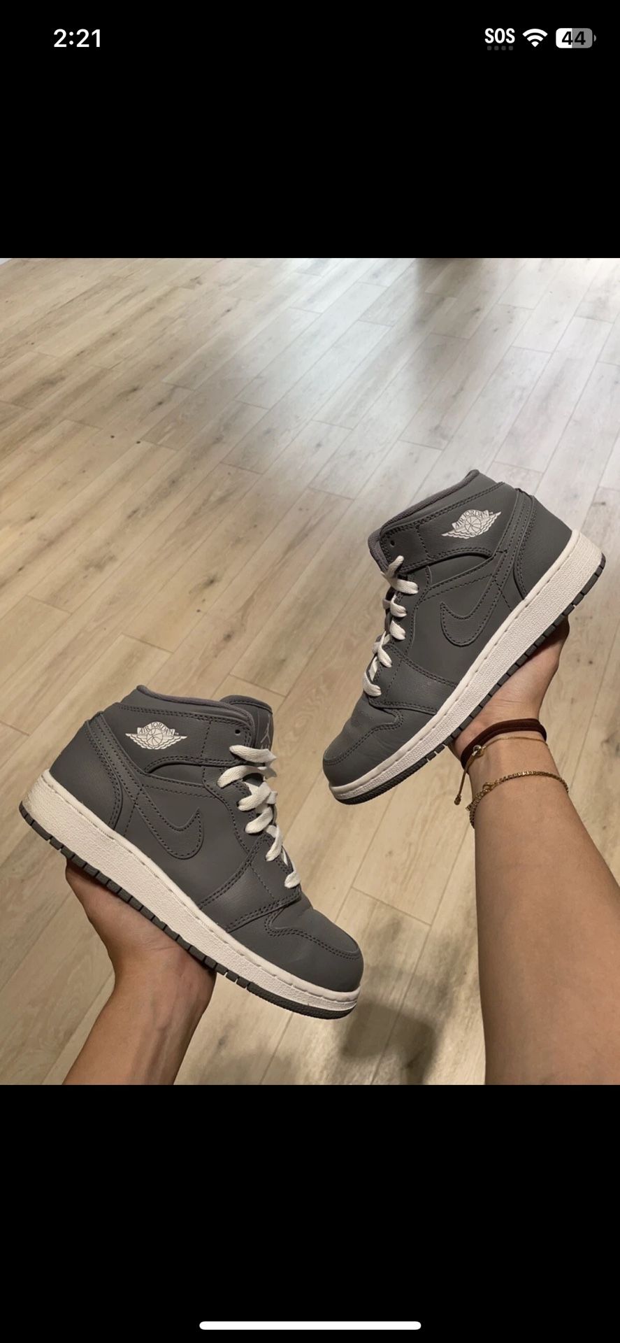 Jordan 1 Mid Cool Grey (Preowned) Size 5Y