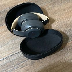 Beats Studio Pro 