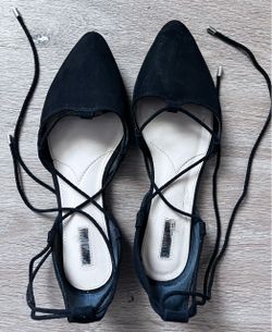 Black Lace-Up Flats Sz 71/2