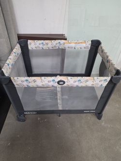 Graco Pack 'n Play Playard