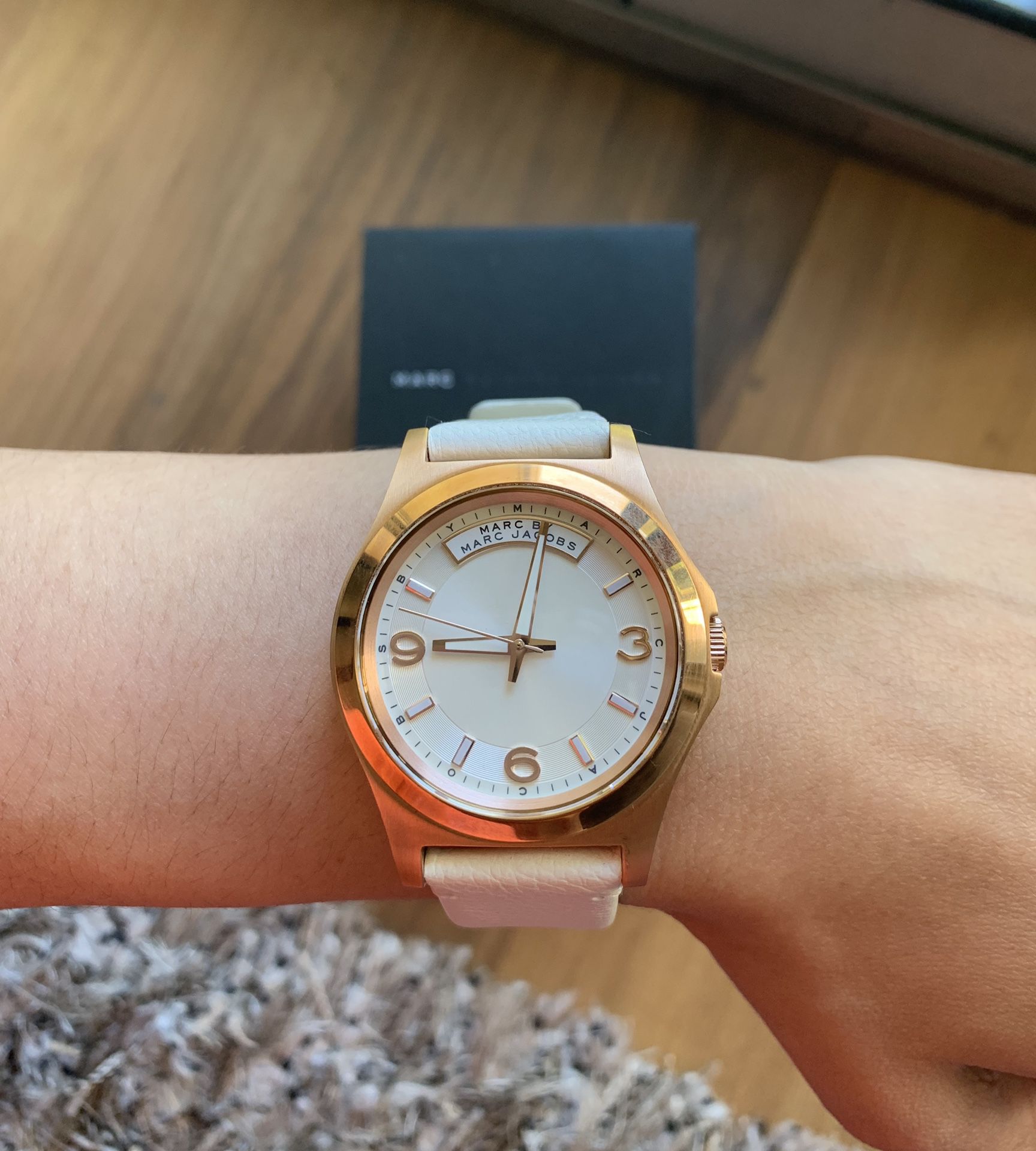 Marc Jacobs new white and rose gold watch