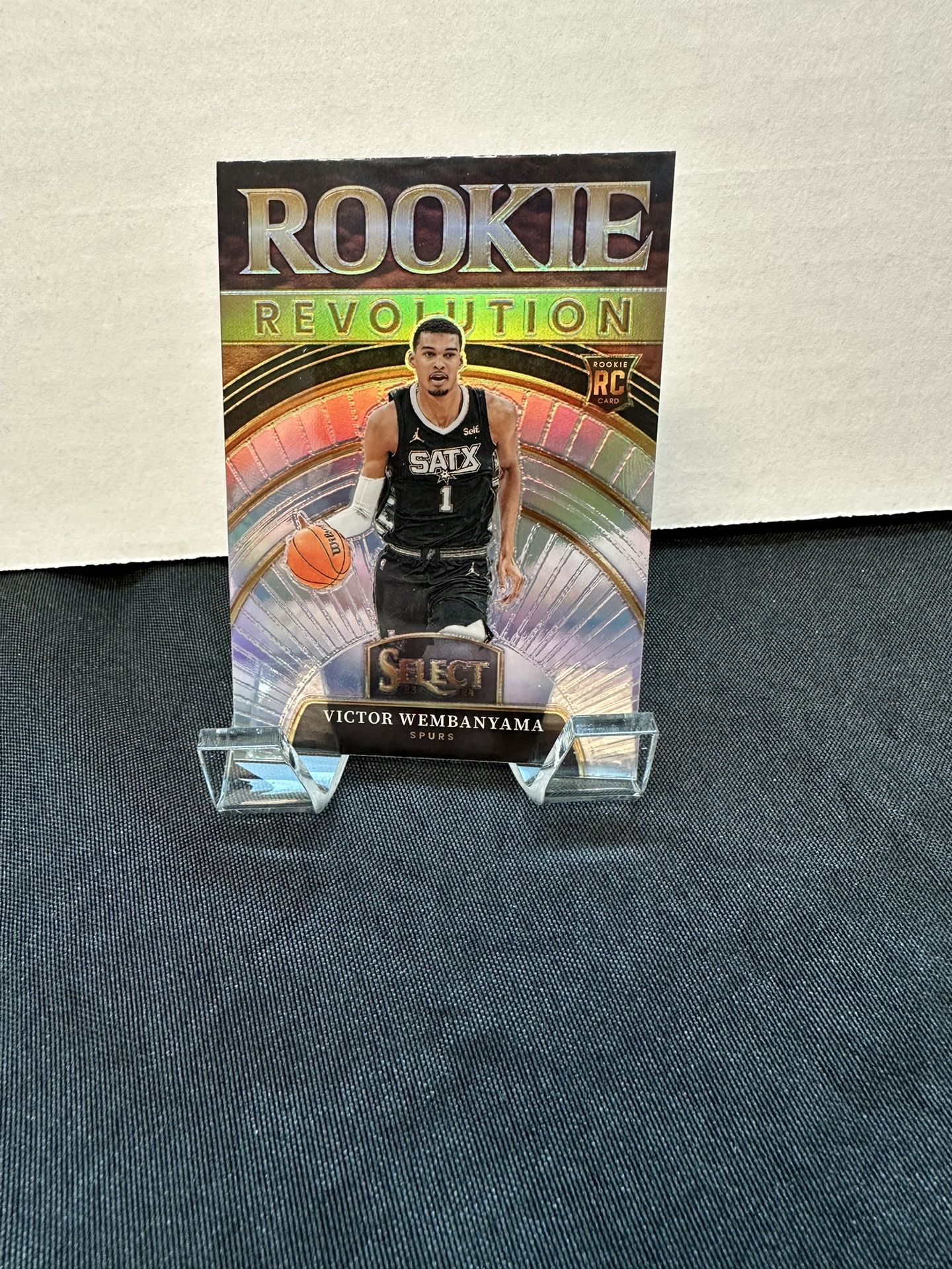 Victor Wembanyama RC Rookie Revolution SILVER PRIZM 2023-24 Panini Select SPURS