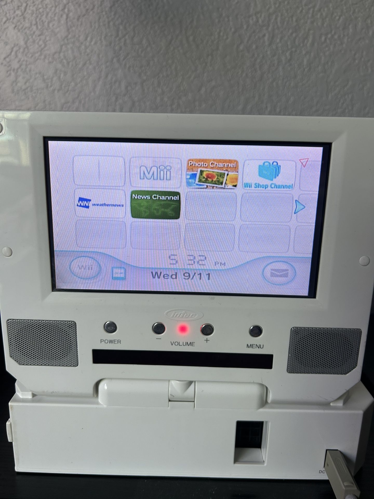 Nintendo Wii With Portable Intec Screen OBO