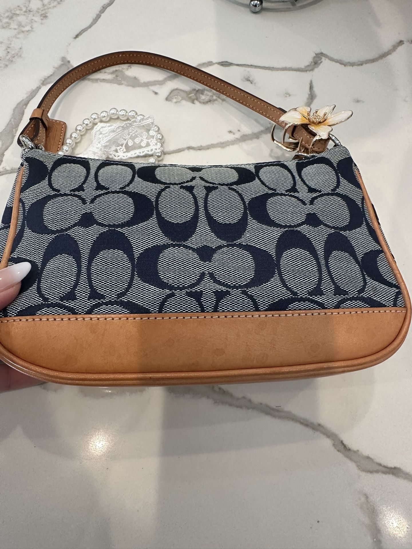 美品 コーチ COACH モノグラム 6094 アクセサリー ポーチ シグニチャー 