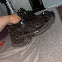 Black Runners Size 46