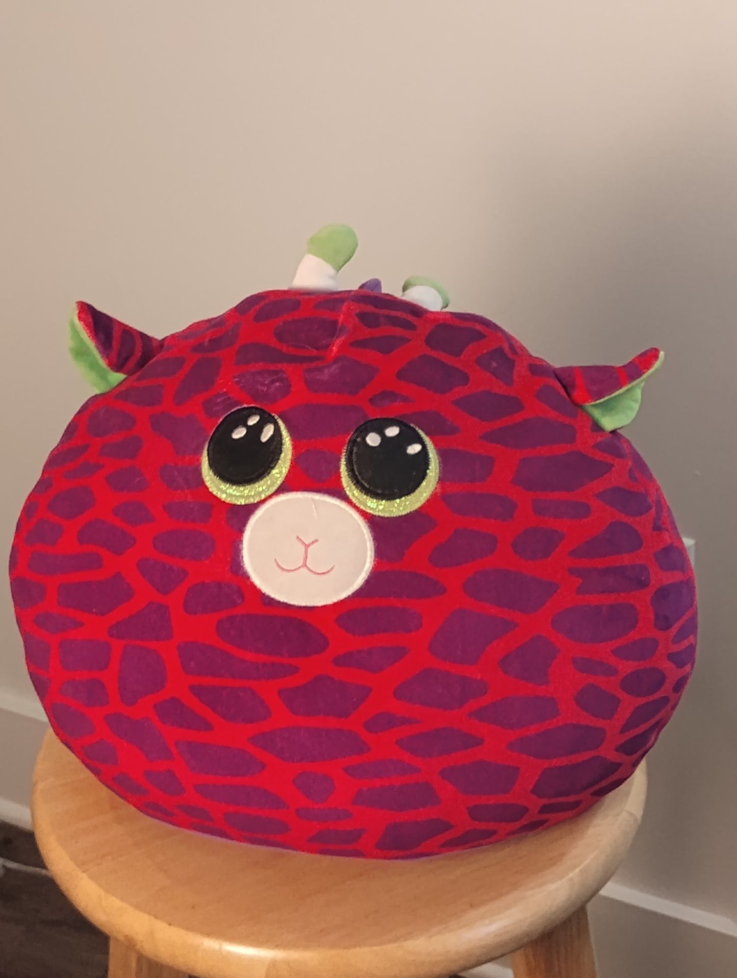 Squish A Boo Giraffe Plushie