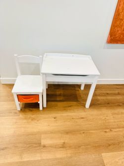 White kids desk & chair with dry erase calendar