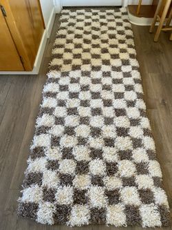 Checkered Fluffy Shag Runner Rug - 2'7" x 7'3"