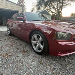 Dodge Charger srt8