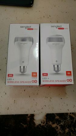 BRAND NEW JBL SENGLED SOLO LED LIGHTS w/BUILT-IN BLUETOOTH SPEAKERS