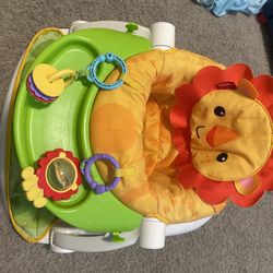 Lion Sit Me Up Seat 